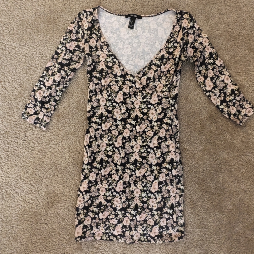 Forever21 Floral V-Neck Bodycon Dress